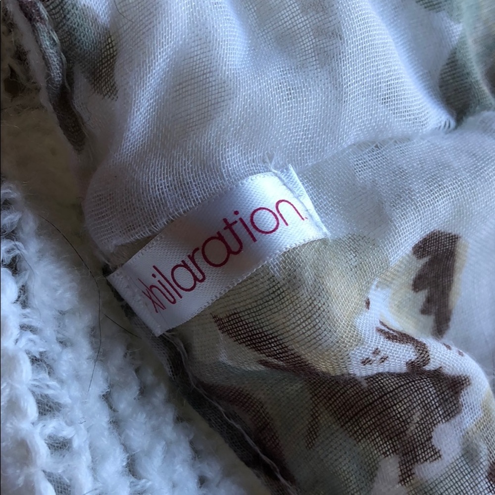 Scarf - Picture 5 of 5